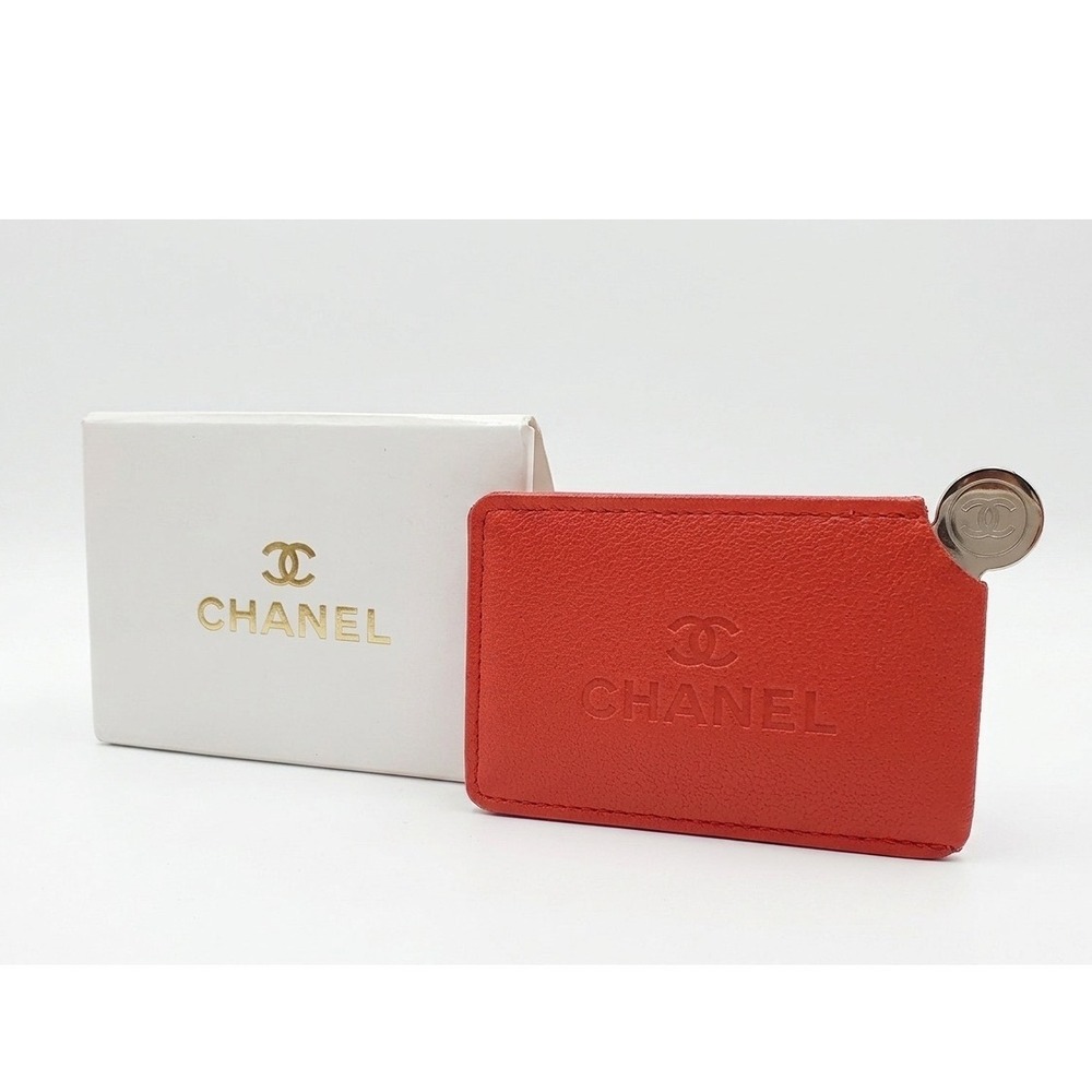 Chanel Beaute VIP Gift Red Pebbled Leather Sleeve Pocket Mirror New in Box